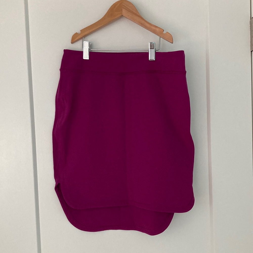 Lululemon Skirt, Size 6,super cute.:)